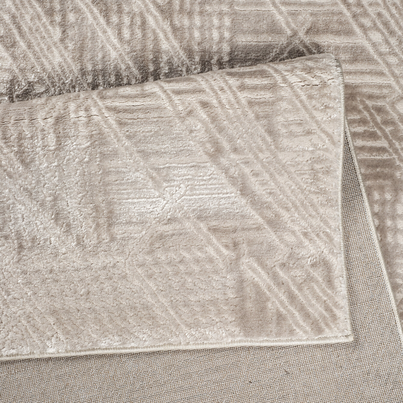 Ruglenza Interno Area Rug
