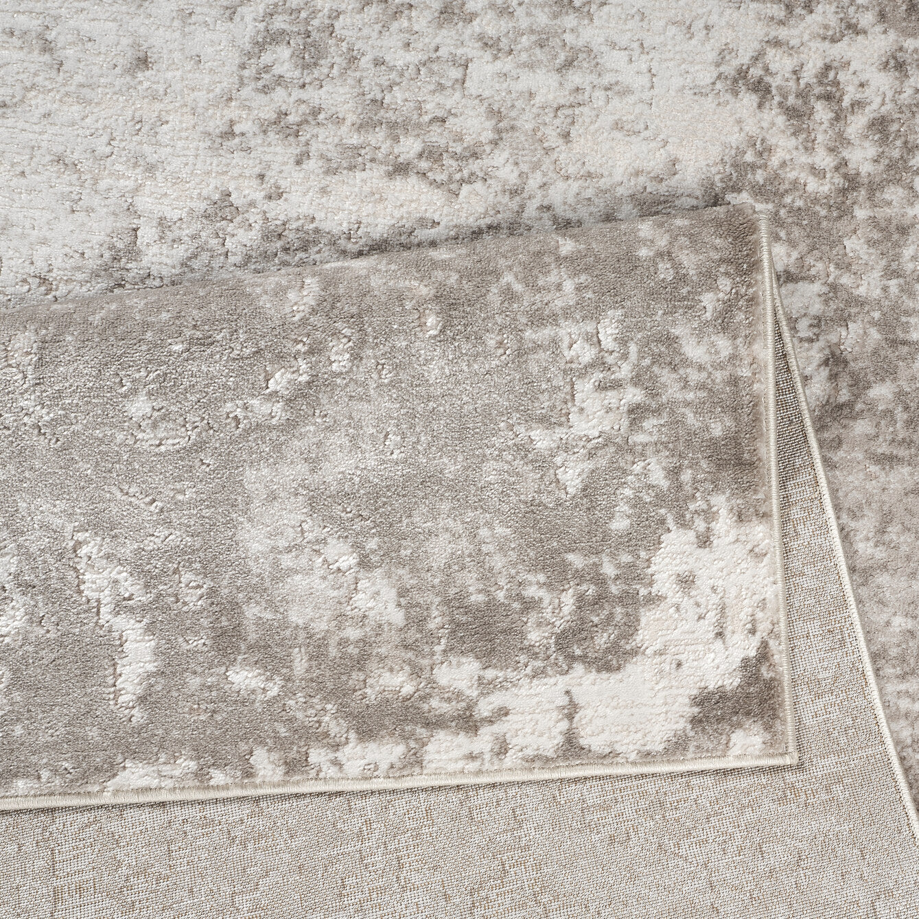 Ruglenza Interno Area Rug
