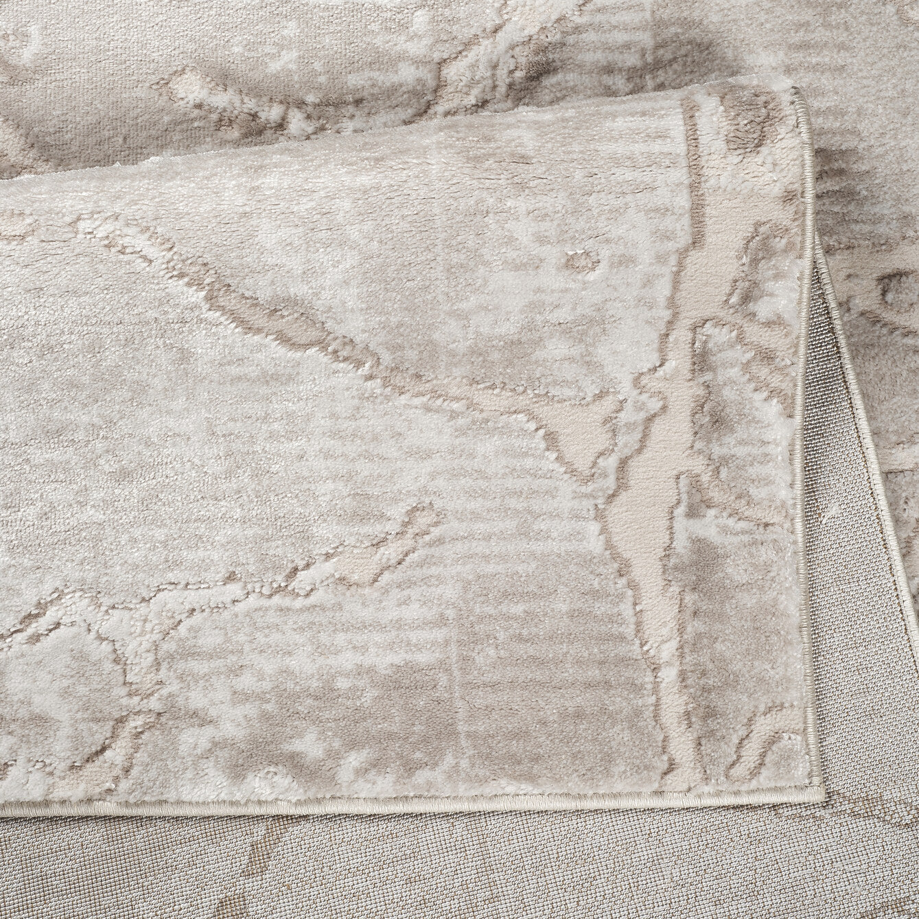 Ruglenza Interno Area Rug